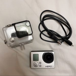 GoPro Hero 3 Silver Edition with Waterproof Housing and Charging Cable
